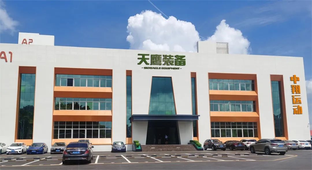 八一建军节：向英雄们致敬，共筑强军梦想(图2)